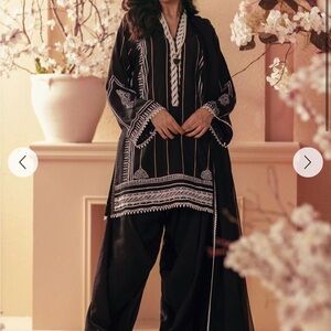 Pakistani designer Annus Abrar Kameez shalwar dupatta